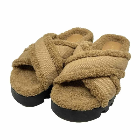 Pretty Little Thing Tan Teddy Cross Over Strap Back Chunky Cleated Sole Sandals - Picture 3 of 10